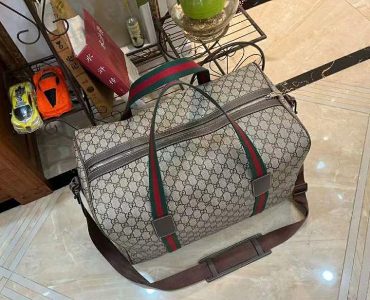 Picture of Gucci Mens Bags _SKUfw186452875fw